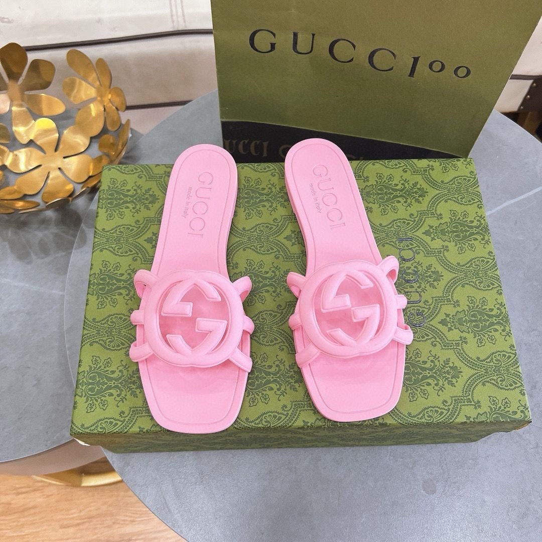  Monique sandals