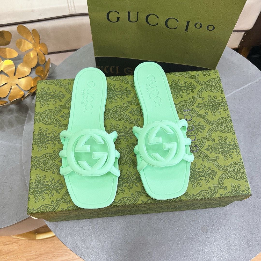  Monique sandals