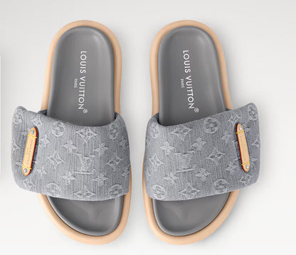 Zoey sandals