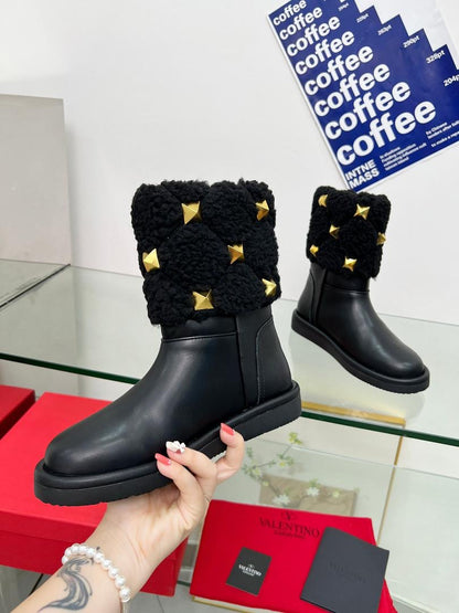 Poodle boots