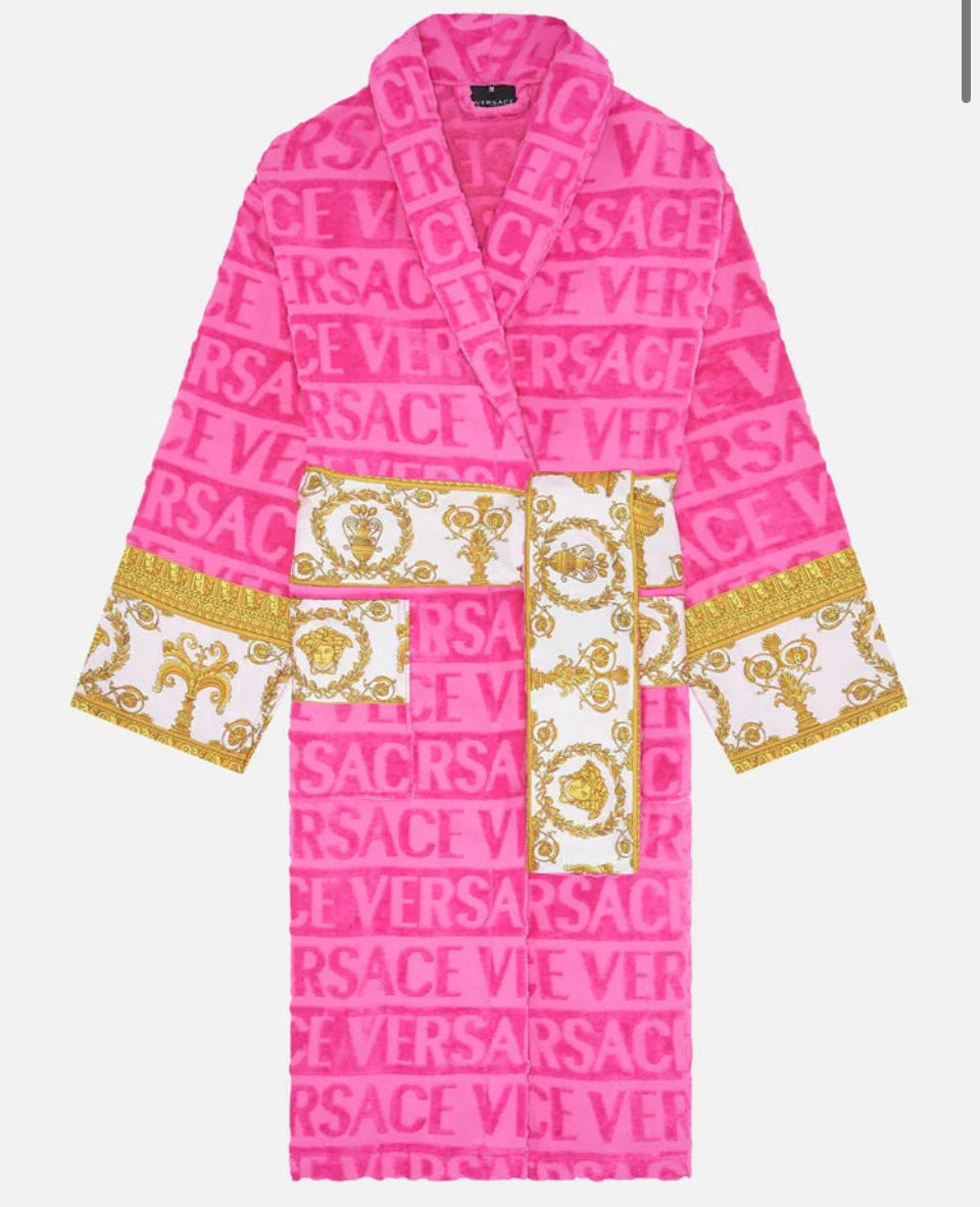 Rich robe